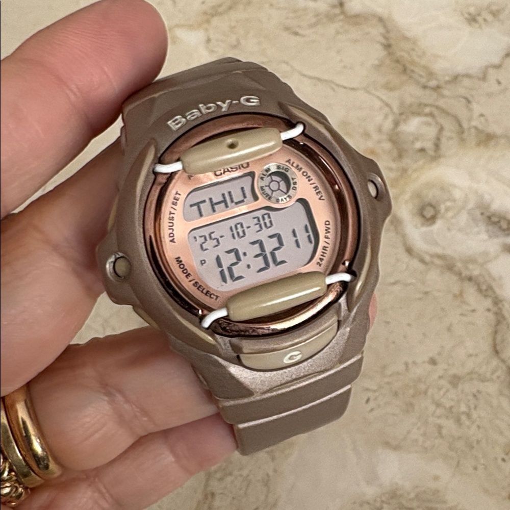 Casio Baby-G BG-169G Women’s Watch Champagne Pink - Picture 4 of 11
